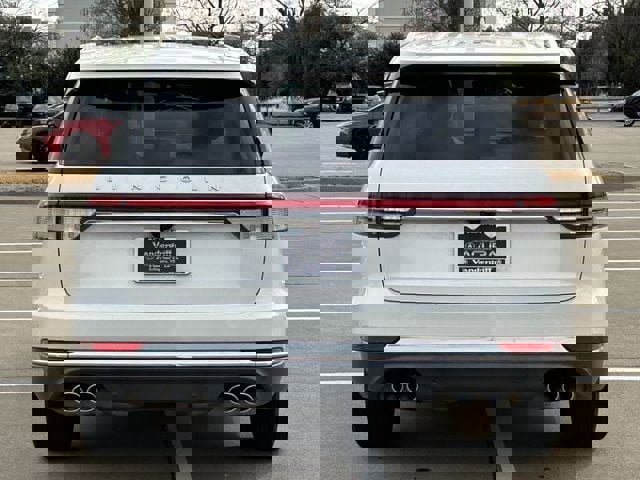 Used 2021 Lincoln Aviator Reserve w/ Elements Package Plus image 5