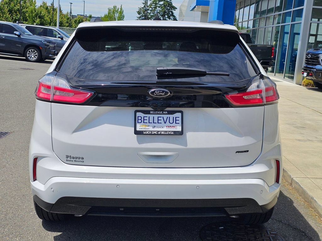 Used 2024 Ford Edge SE w/ Black Appearance Package AWD/4WD image 4