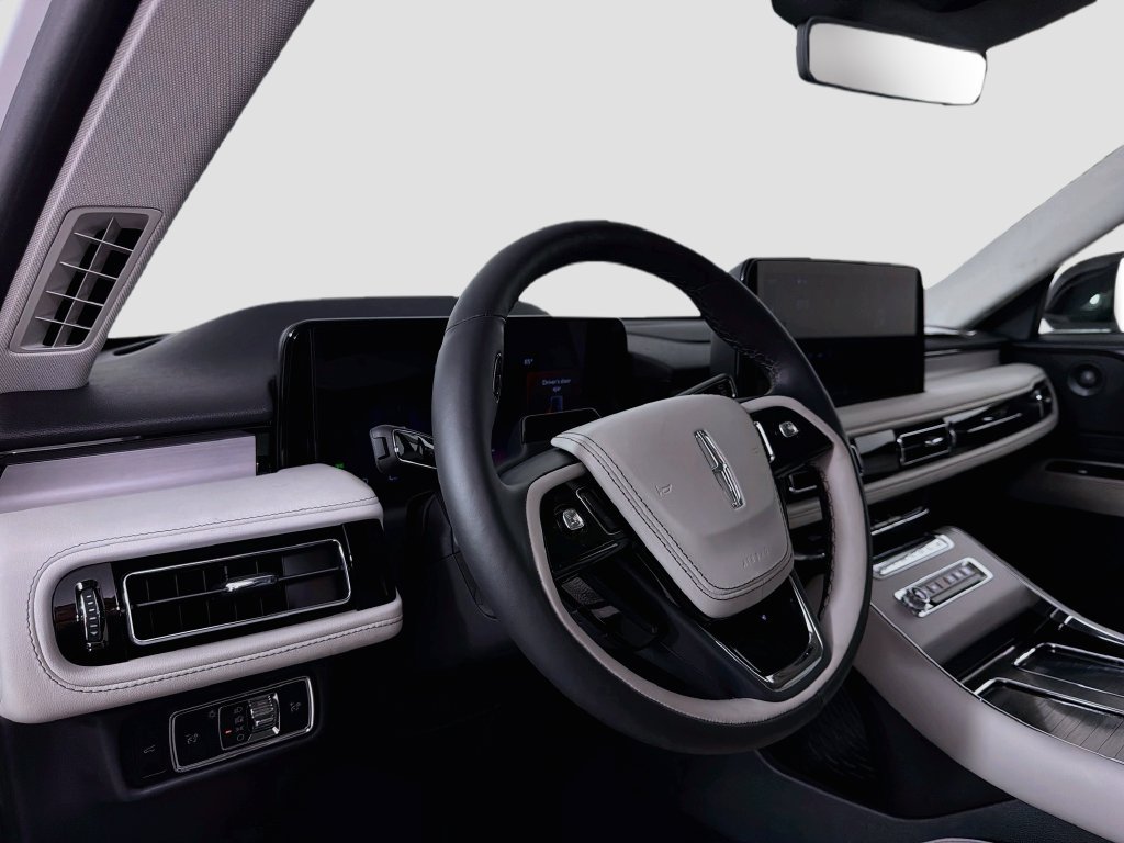 New 2026 Lincoln Aviator Reserve w/ Illumination Package RWD image 9