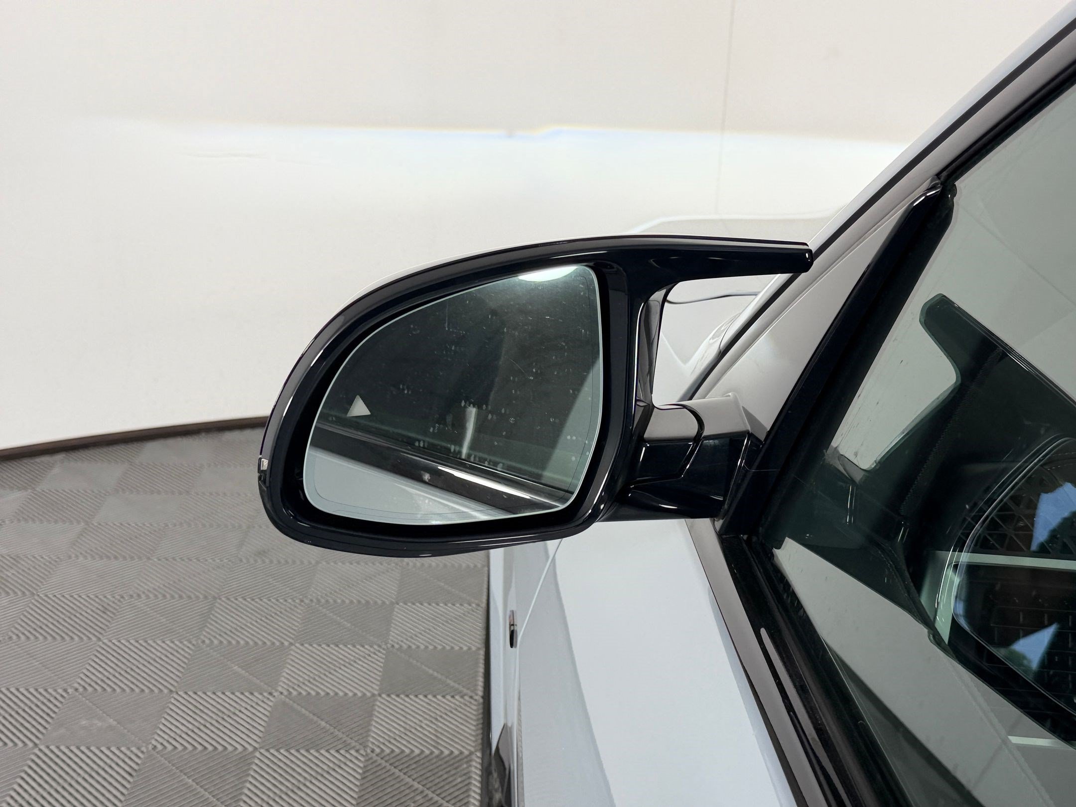 New 2026 BMW X5 M60i AWD/4WD image 22