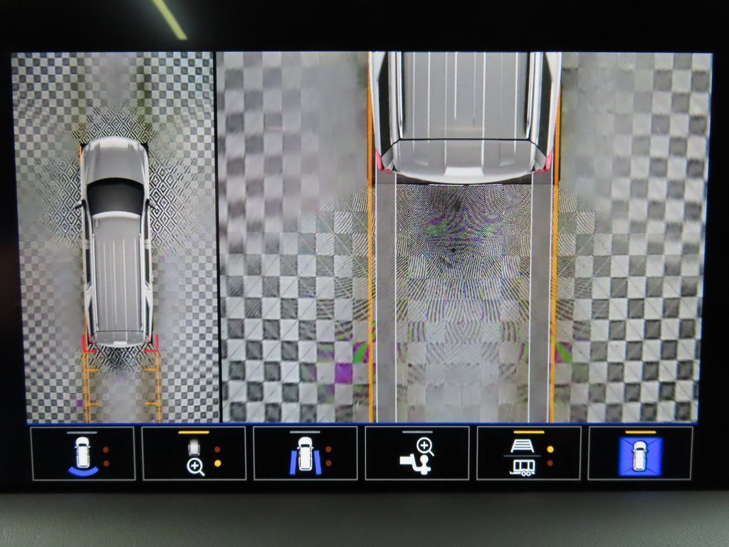 Used 2024 Chevrolet Tahoe Z71 image 19