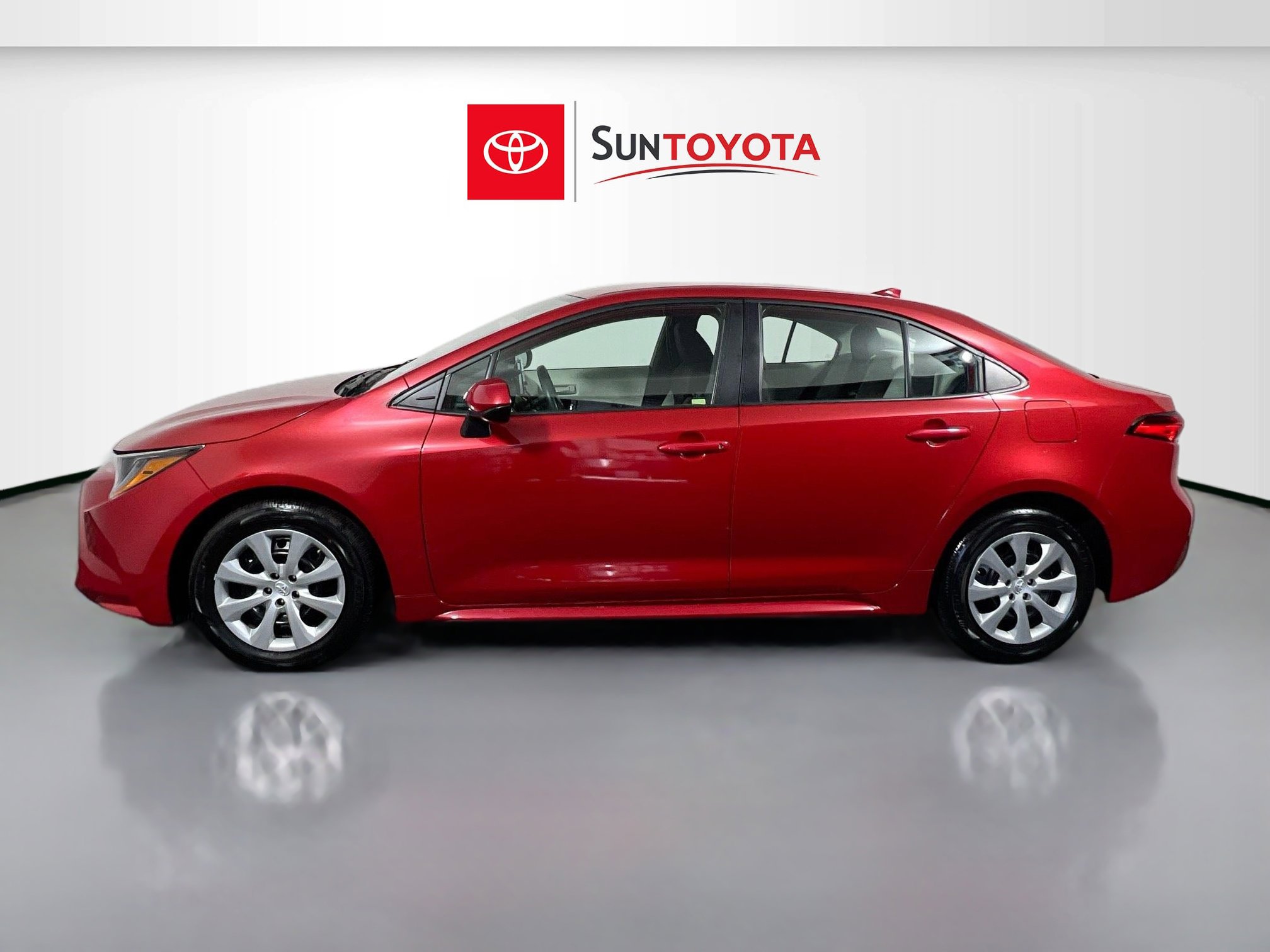 Used 2021 Toyota Corolla LE image 7