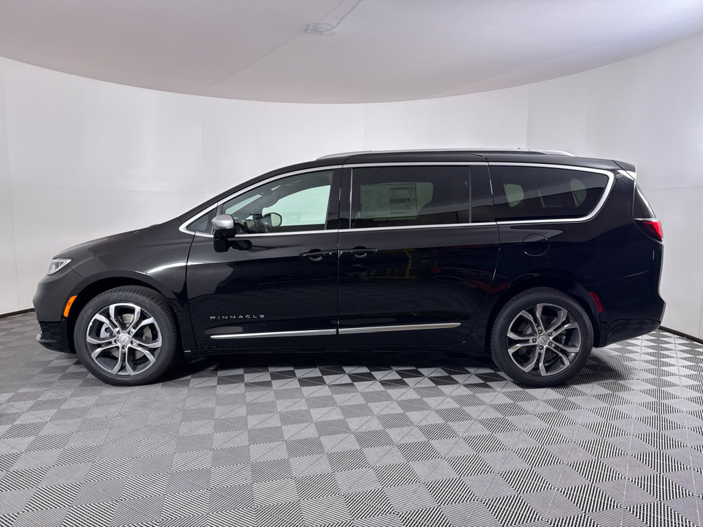 New 2026 Chrysler Pacifica Pinnacle image 19