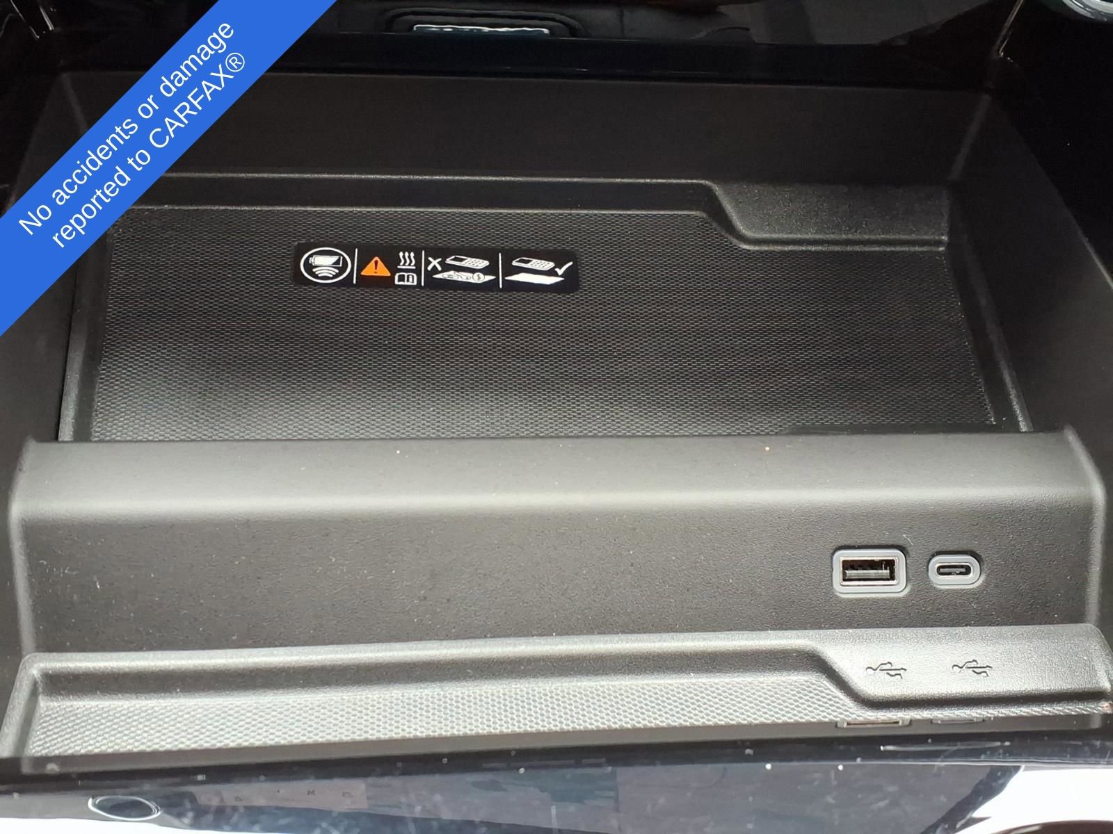 Used 2025 Chevrolet Suburban High Country AWD/4WD image 30