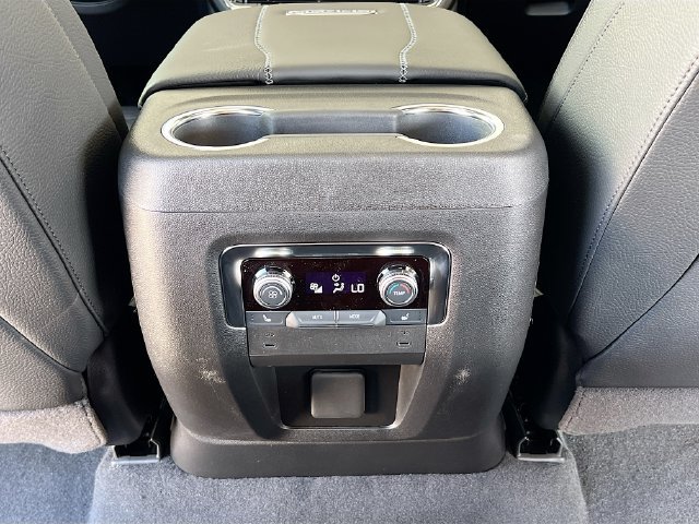 New 2026 GMC Yukon XL Denali w/ Sun & Power Step Package AWD/4WD image 18