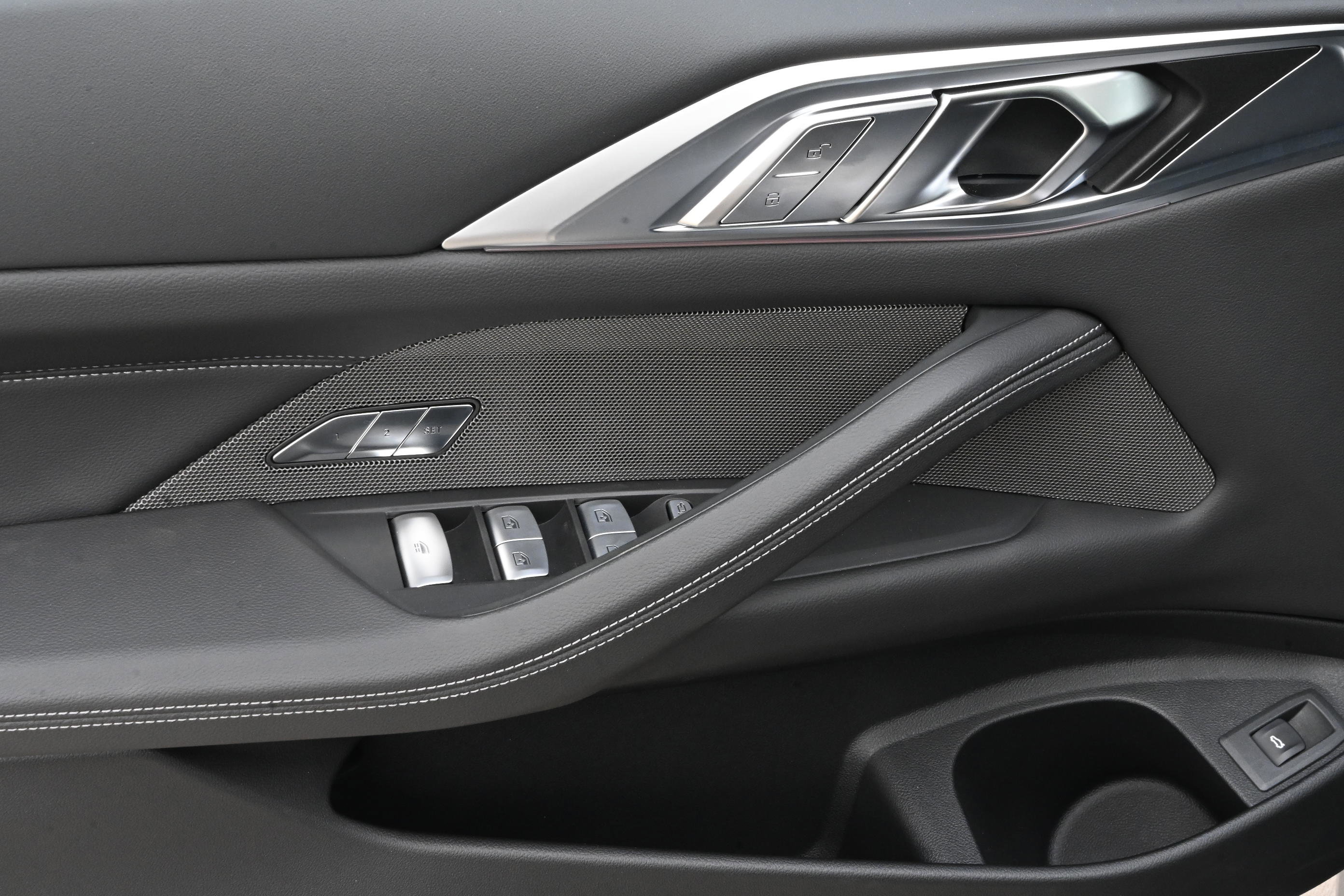 New 2026 BMW M440i Convertible image 25