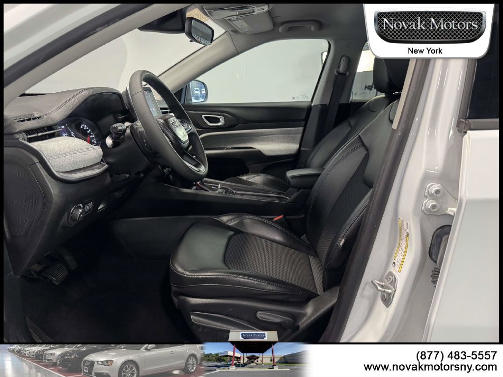 Used 2022 Jeep Compass Latitude AWD/4WD image 18