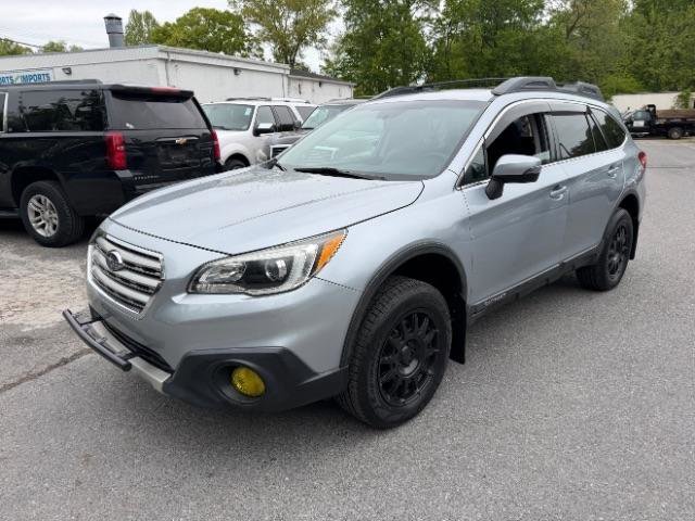 Used 2016 Subaru Outback 2.5i Limited AWD/4WD image 1