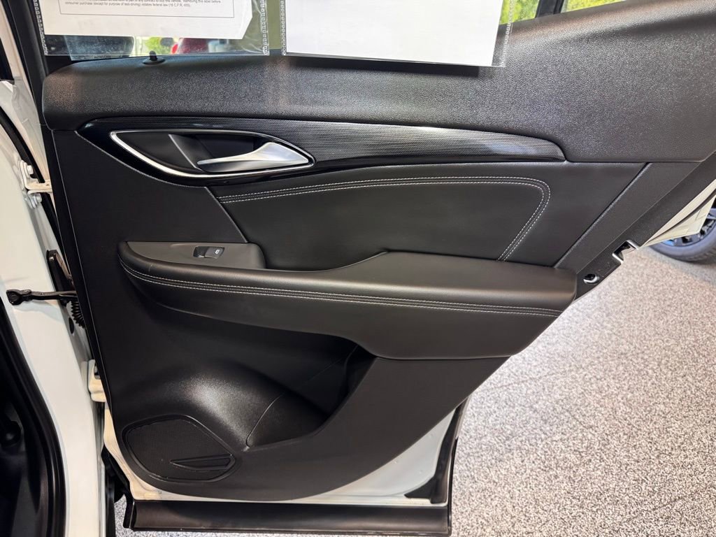 Used 2023 Buick Envision Preferred w/ Sport Touring Package image 52