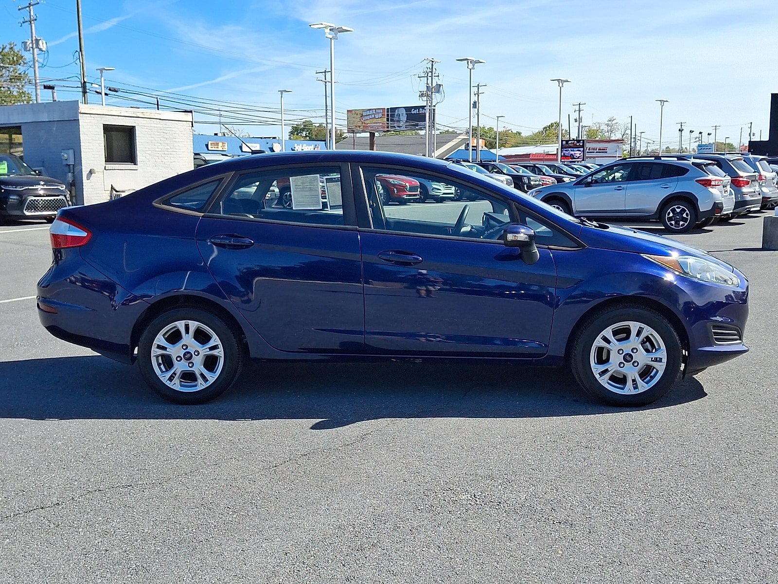 Used 2016 Ford Fiesta SE FWD image 4