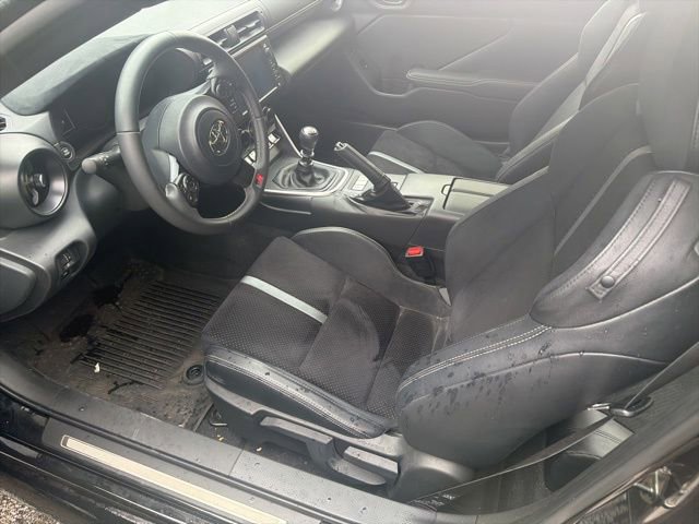 Used 2025 Toyota GR86 Premium w/ Performance Package RWD image 11
