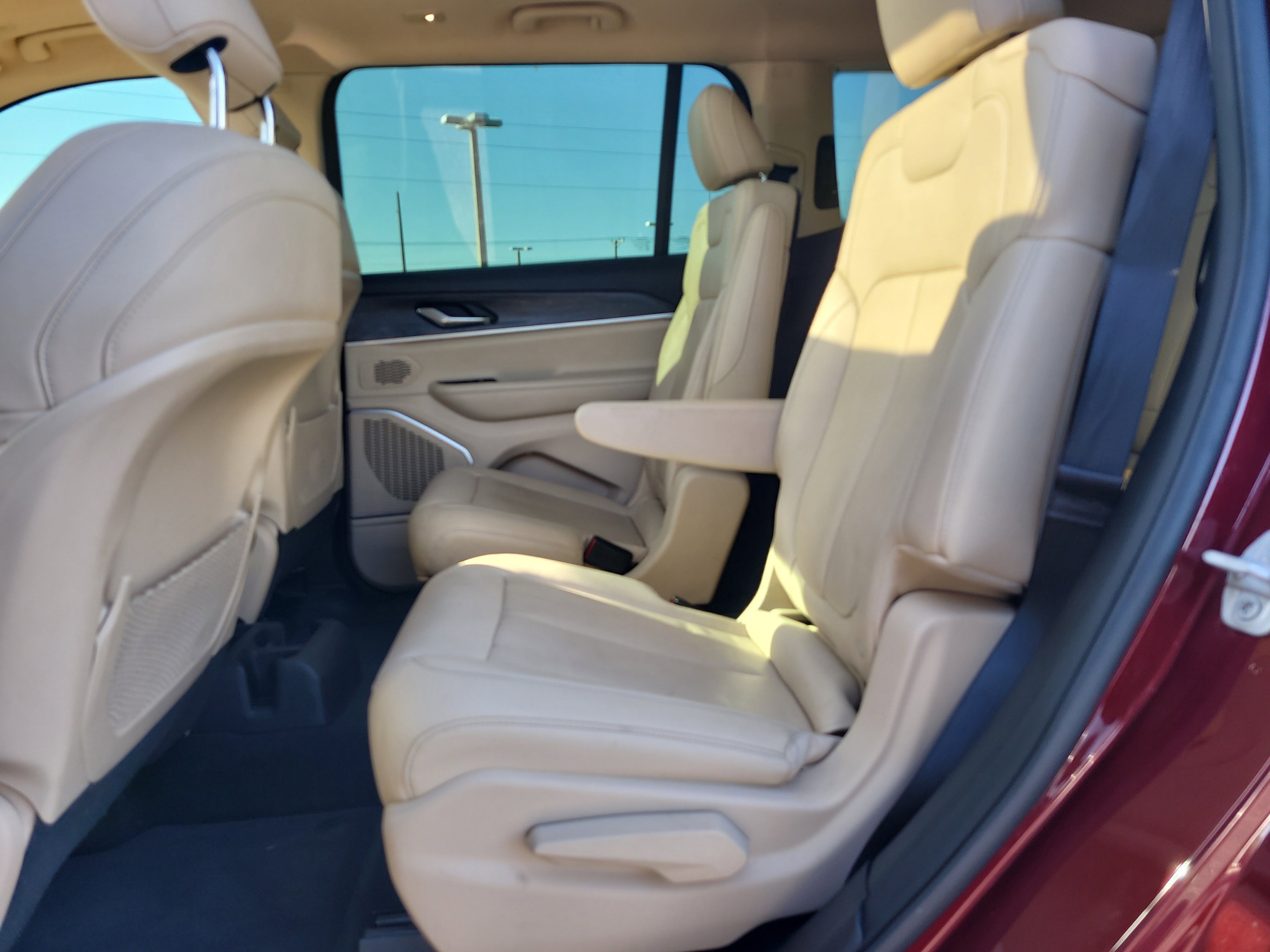 Used 2021 Jeep Grand Cherokee L Limited image 11