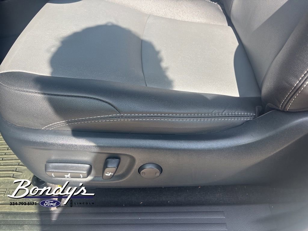 Used 2024 Toyota 4Runner SR5 Premium w/ Moonroof Package image 8