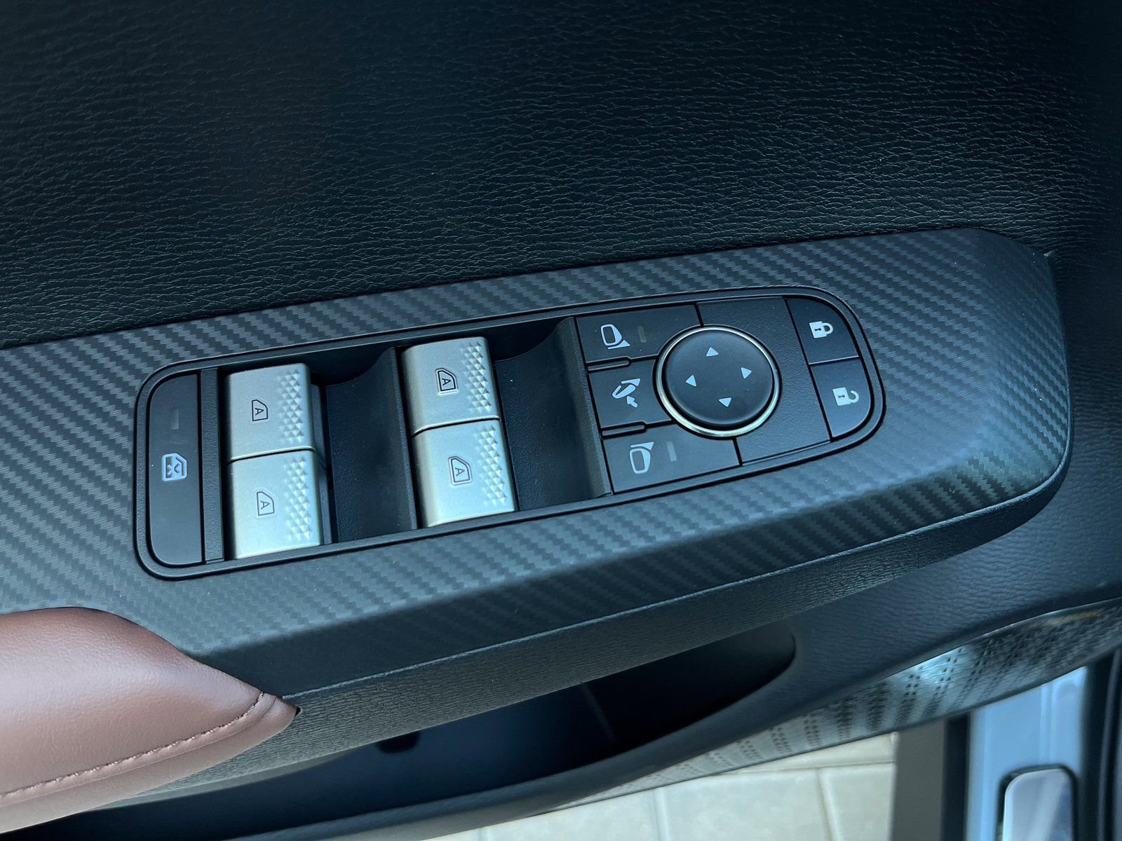 New 2026 Mitsubishi Outlander SEL image 8