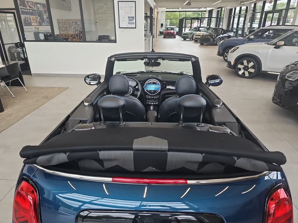 Used 2022 MINI Cooper S w/ Sidewalk Package FWD image 14