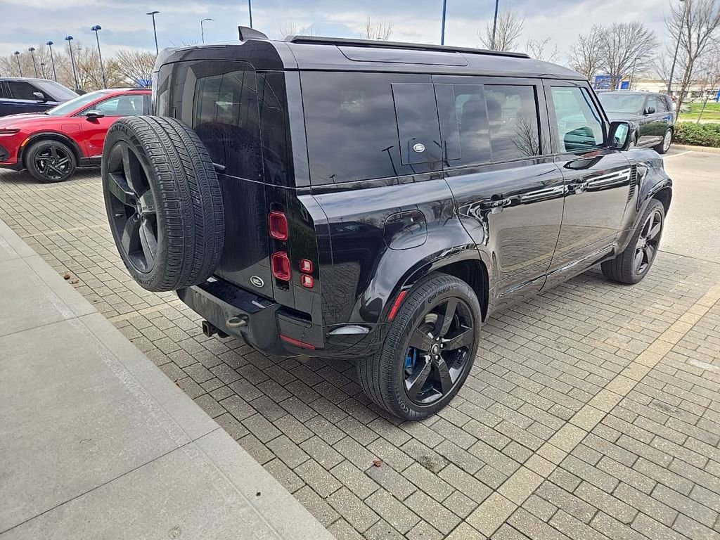 Used 2022 Land Rover Defender 110 X-Dynamic HSE image 5