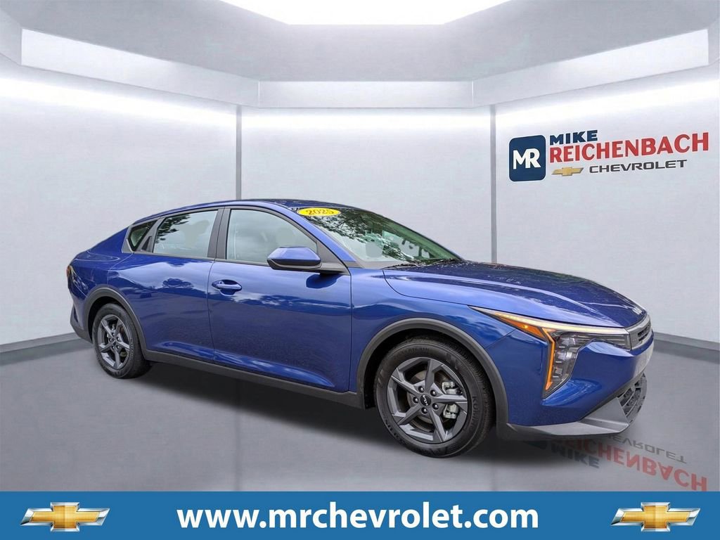 Used 2025 Kia K4 FWD video 1