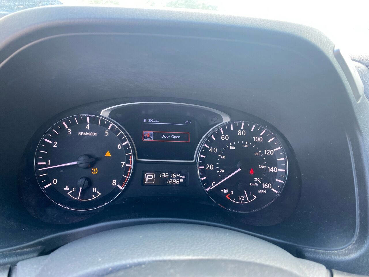 Used 2014 Nissan Pathfinder S FWD image 8