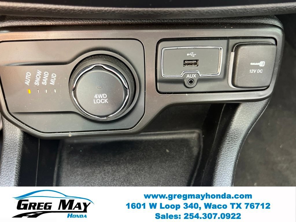 Used 2020 Jeep Renegade Limited w/ UConnect 8.4 Nav Group AWD/4WD image 31