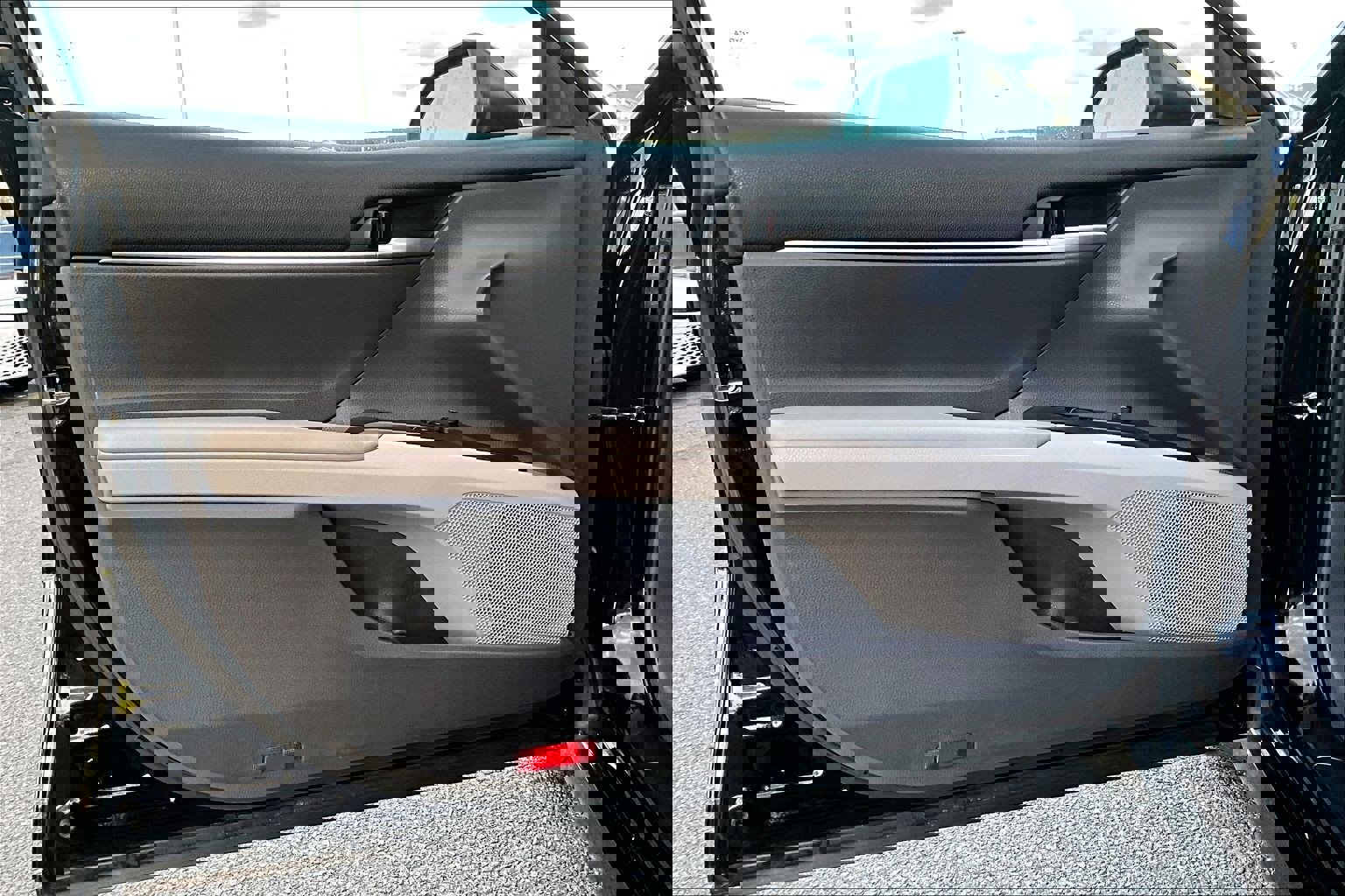 Used 2023 Toyota Camry LE image 21