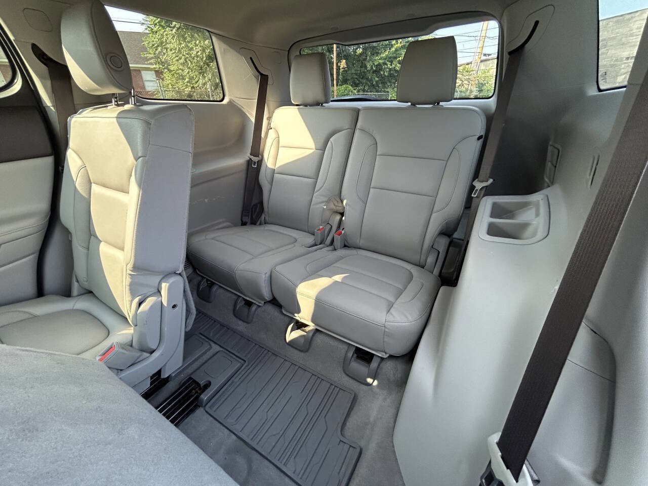 Used 2018 GMC Acadia SLT w/ LPO, Protection Package image 17