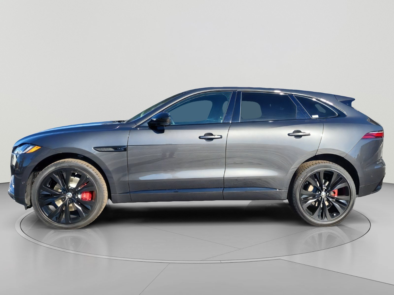 New 2026 Jaguar F-PACE R-Dynamic S AWD/4WD image 2