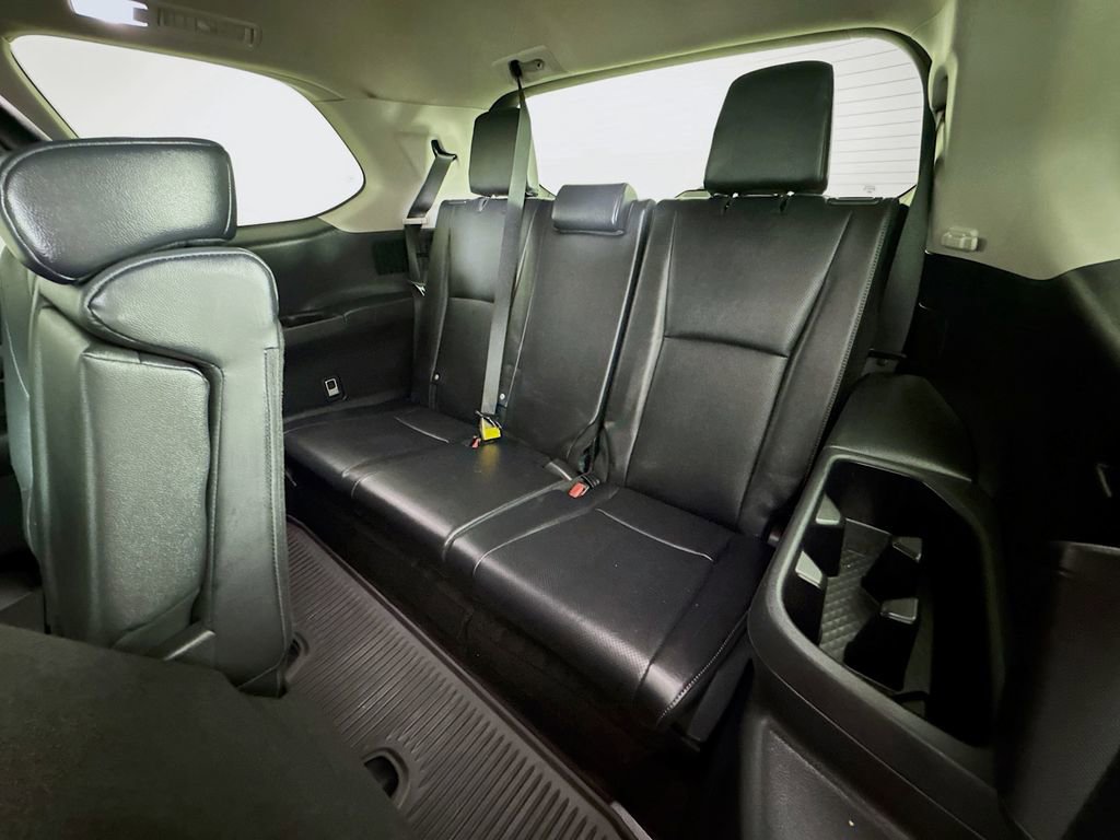 Certified 2024 Toyota Grand Highlander Limited image 28