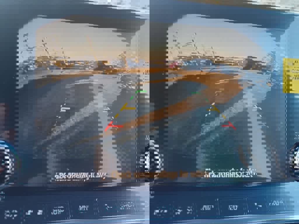 New 2024 Mitsubishi Outlander ES image 13