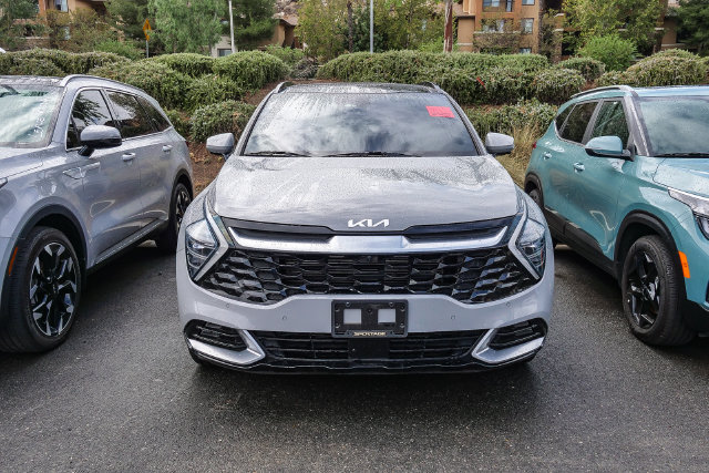 Certified 2023 Kia Sportage SX FWD image 4