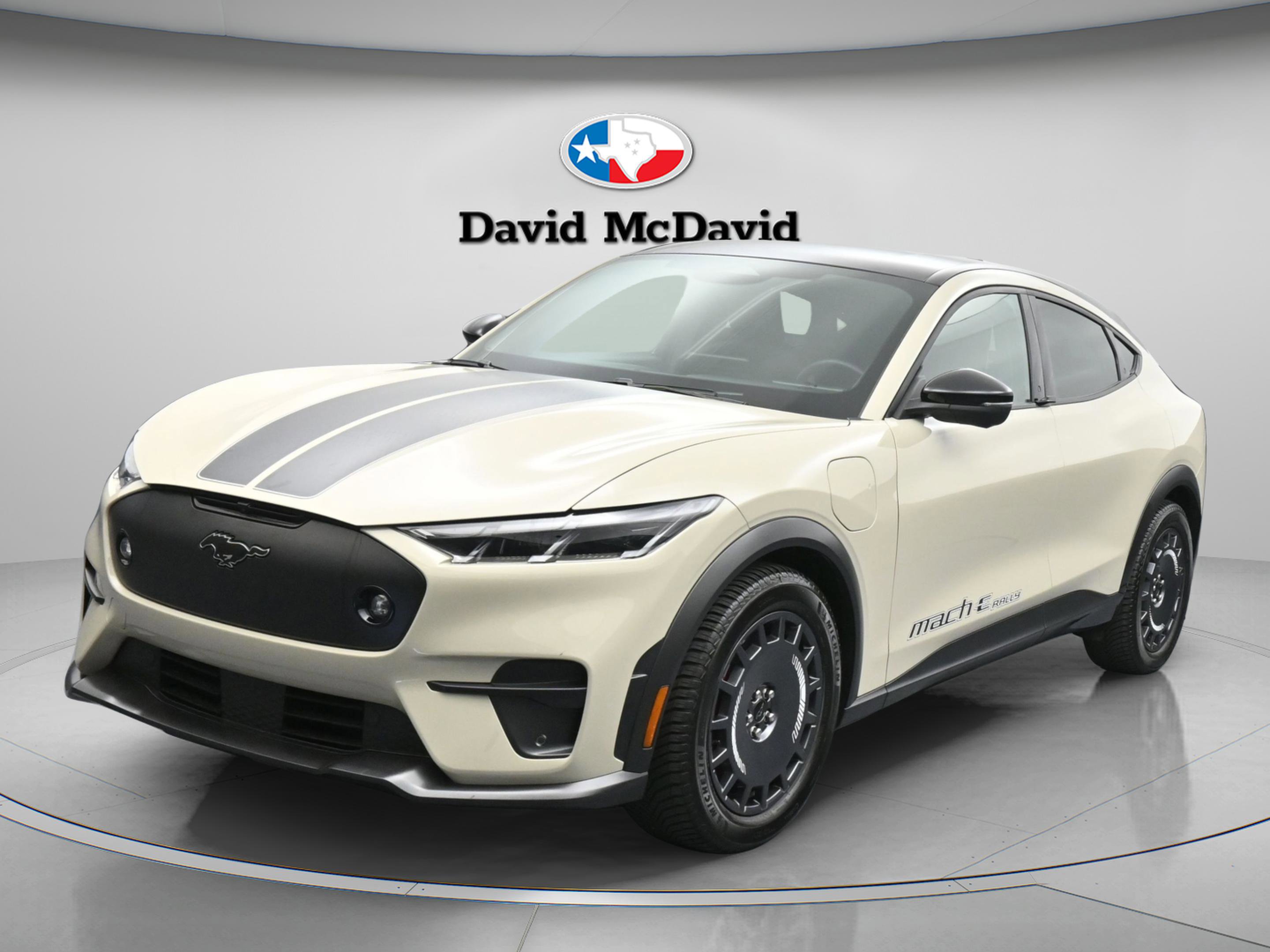 Used 2025 Ford Mustang Mach-E GT AWD/4WD image 29