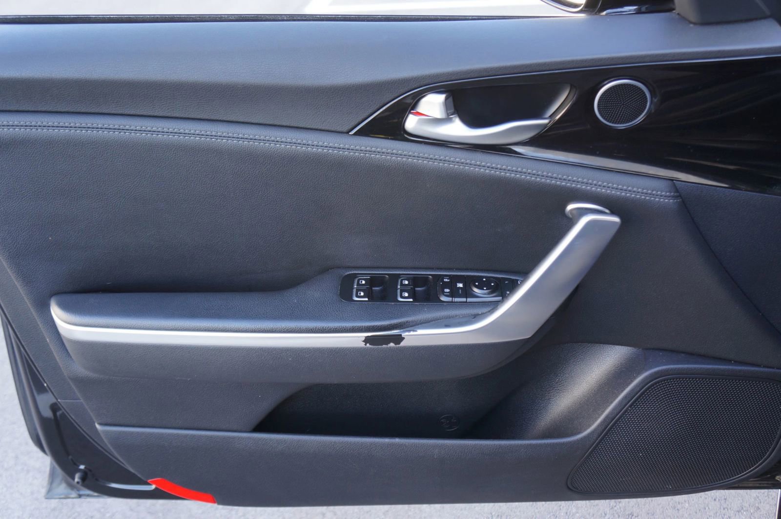 Used 2020 Kia Stinger GT-Line image 22