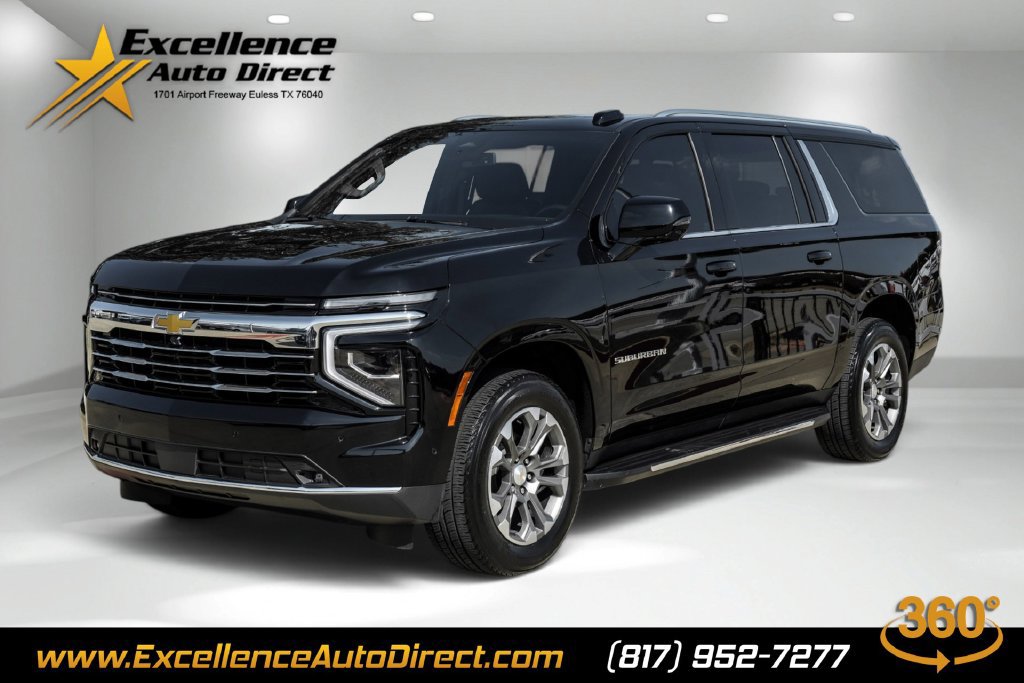 Used 2025 Chevrolet Suburban LT w/ Comfort Package RWD image 1