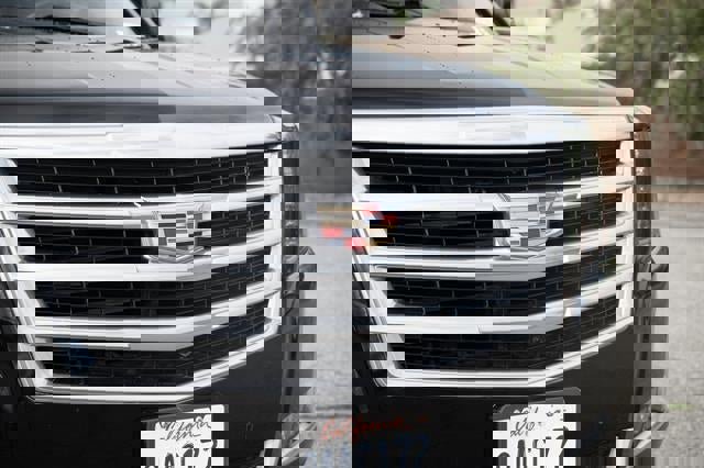 Used 2017 Cadillac Escalade ESV Premium Luxury image 10