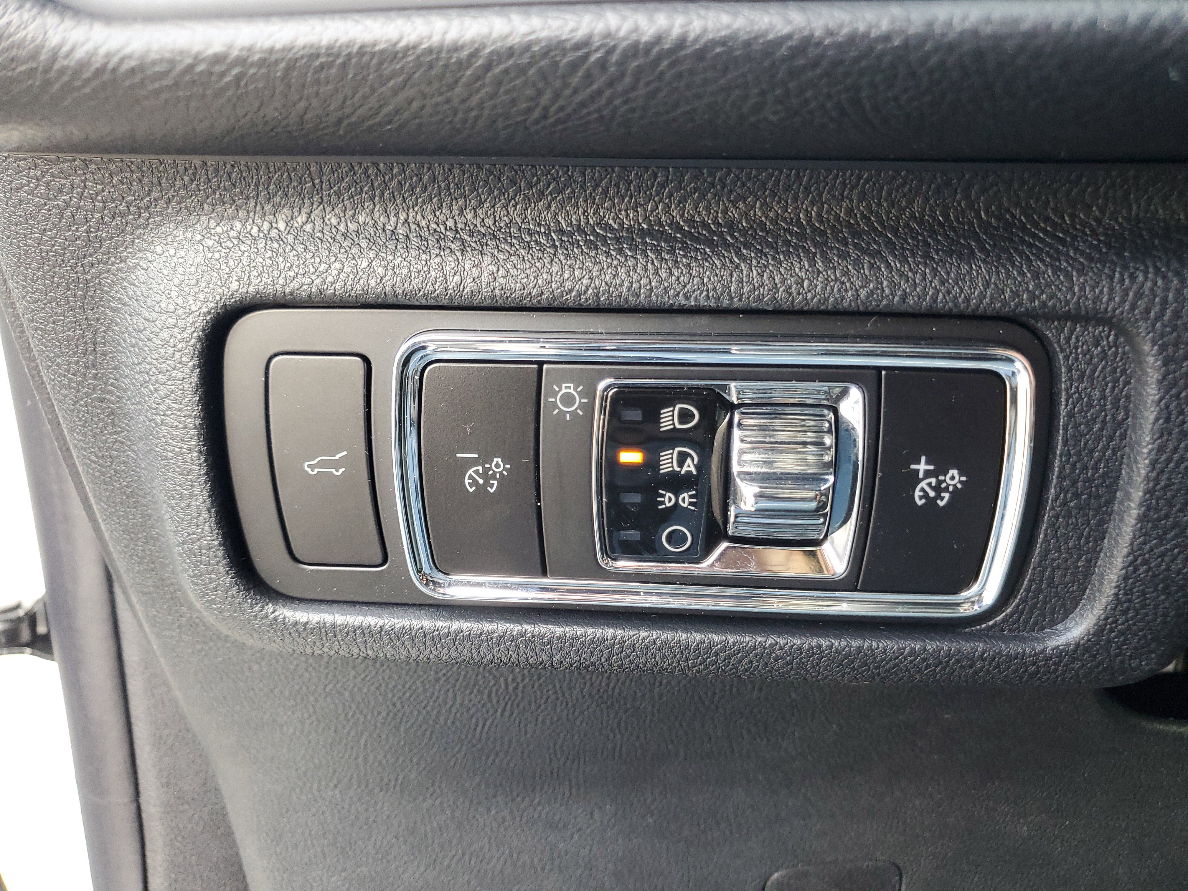 New 2026 Lincoln Corsair Premiere image 14