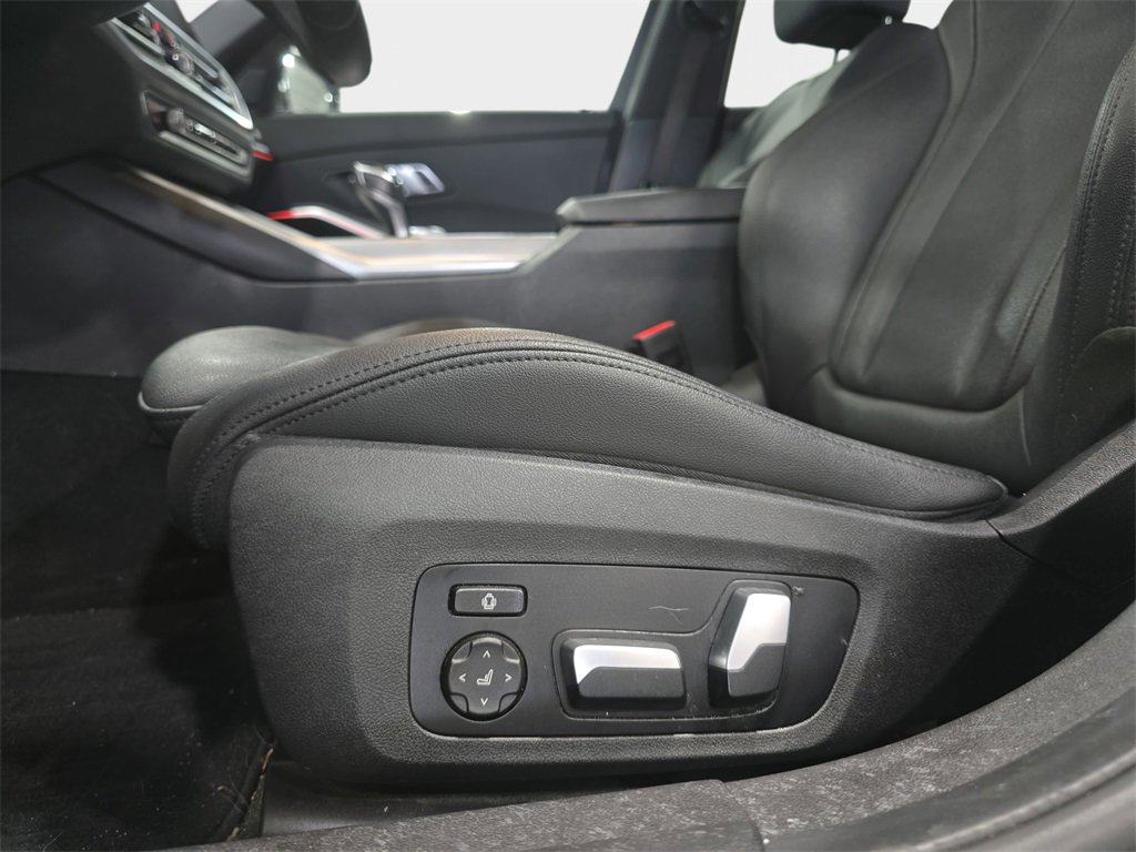 Used 2020 BMW 330i Sedan w/ Convenience Package image 27