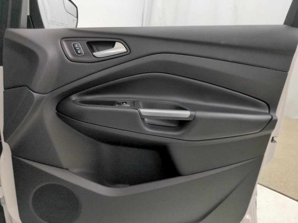 Used 2019 Ford Escape SEL AWD/4WD image 44