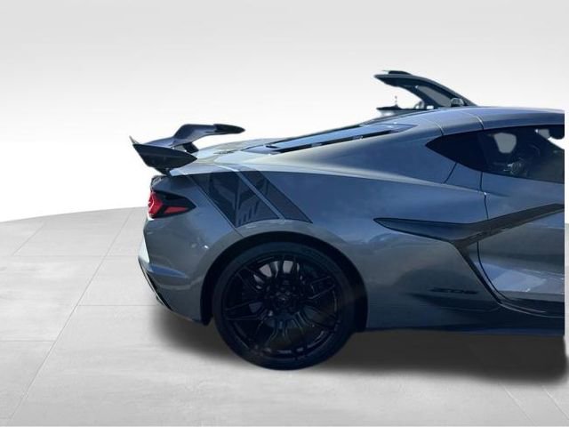 Used 2024 Chevrolet Corvette Z06 image 4