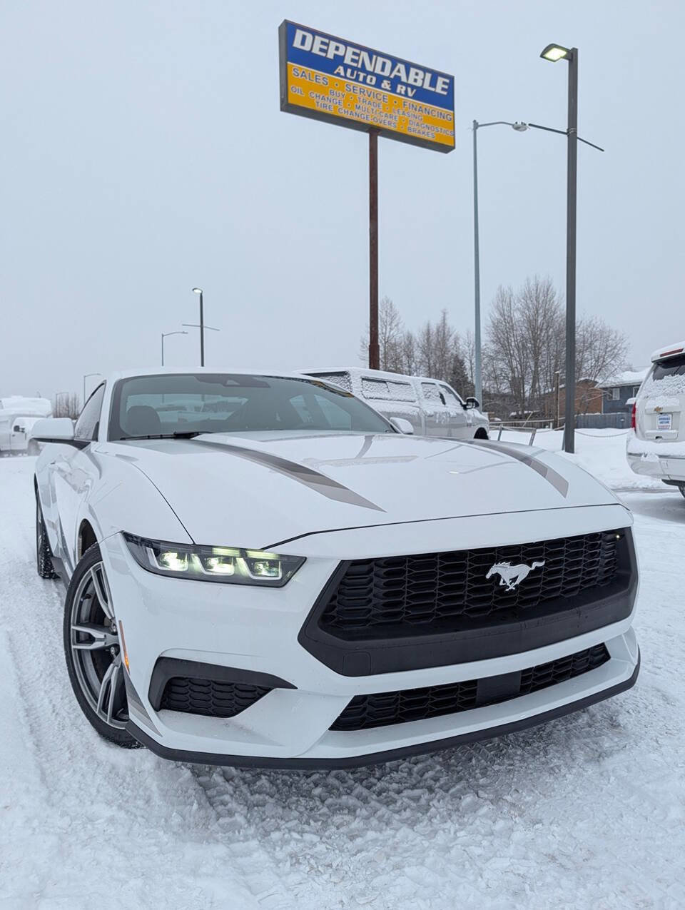 Used 2024 Ford Mustang Coupe image 1