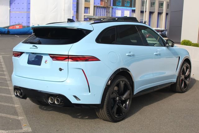 New 2026 Jaguar F-PACE SVR image 2