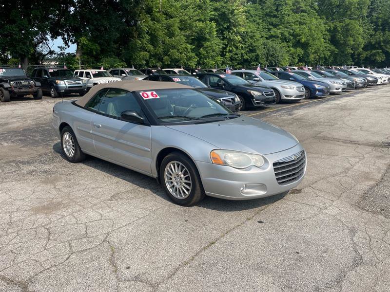 Used 2006 Chrysler Sebring Touring FWD image 3