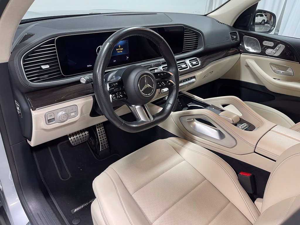 Used 2024 Mercedes-Benz GLS 450 4MATIC image 21