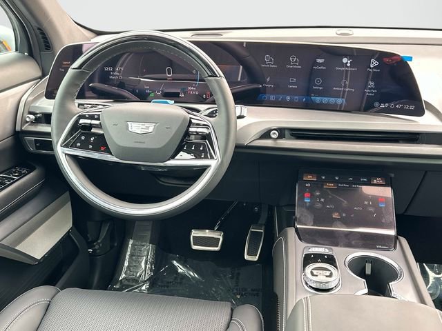 New 2026 Cadillac Vistiq Luxury image 2