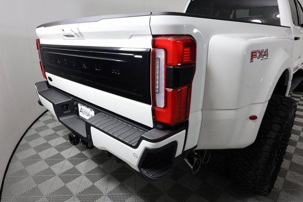 Used 2025 Ford F450 Platinum w/ Platinum Plus Package image 57