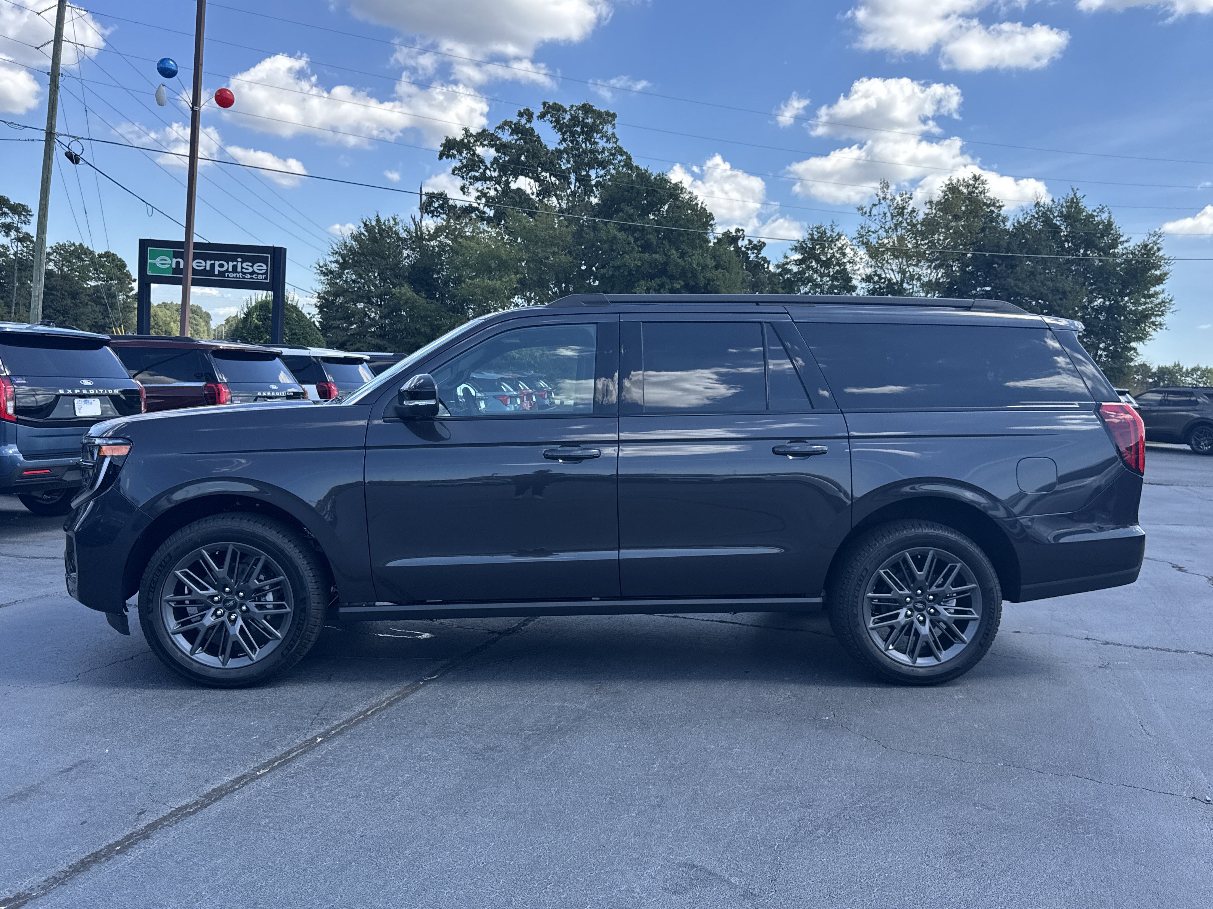 New 2027 Ford Expedition Max Platinum w/ Stealth Appearance Package AWD/4WD image 8