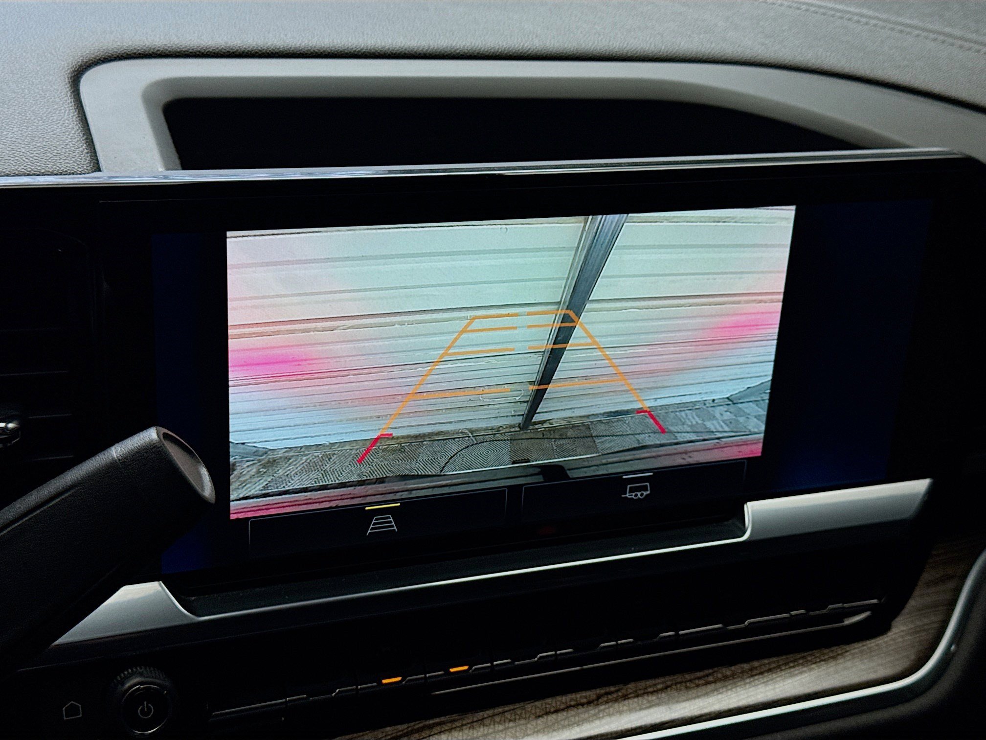 Used 2022 Chevrolet Silverado 1500 LT image 9