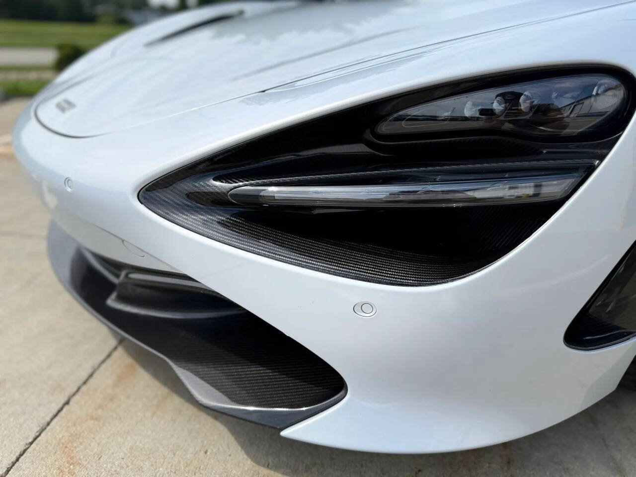 Used 2018 McLaren 720S RWD image 17