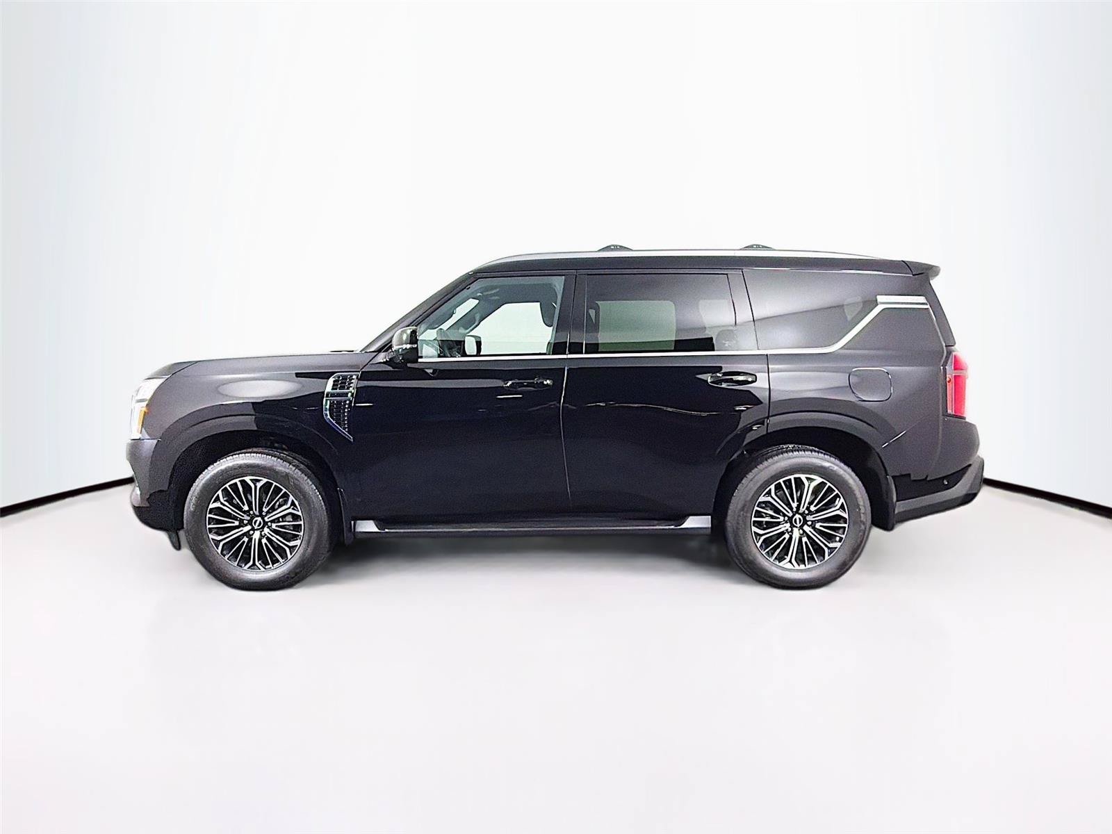 Used 2026 Nissan Armada SL AWD/4WD image 4