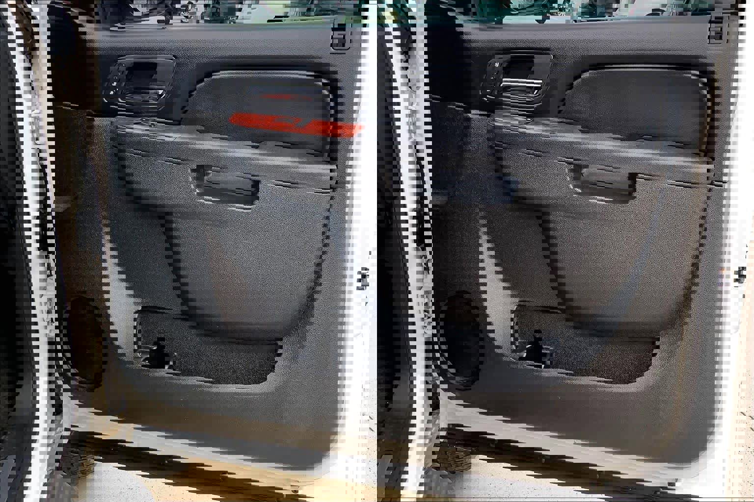 Used 2013 Chevrolet Suburban LTZ image 22