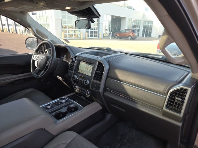 Used 2018 Ford Expedition XLT w/ Equipment Group 202A image 12
