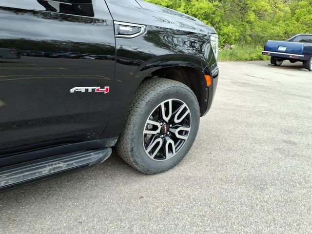 Used 2021 GMC Yukon AT4 w/ Rear Media and Nav Package AWD/4WD image 9